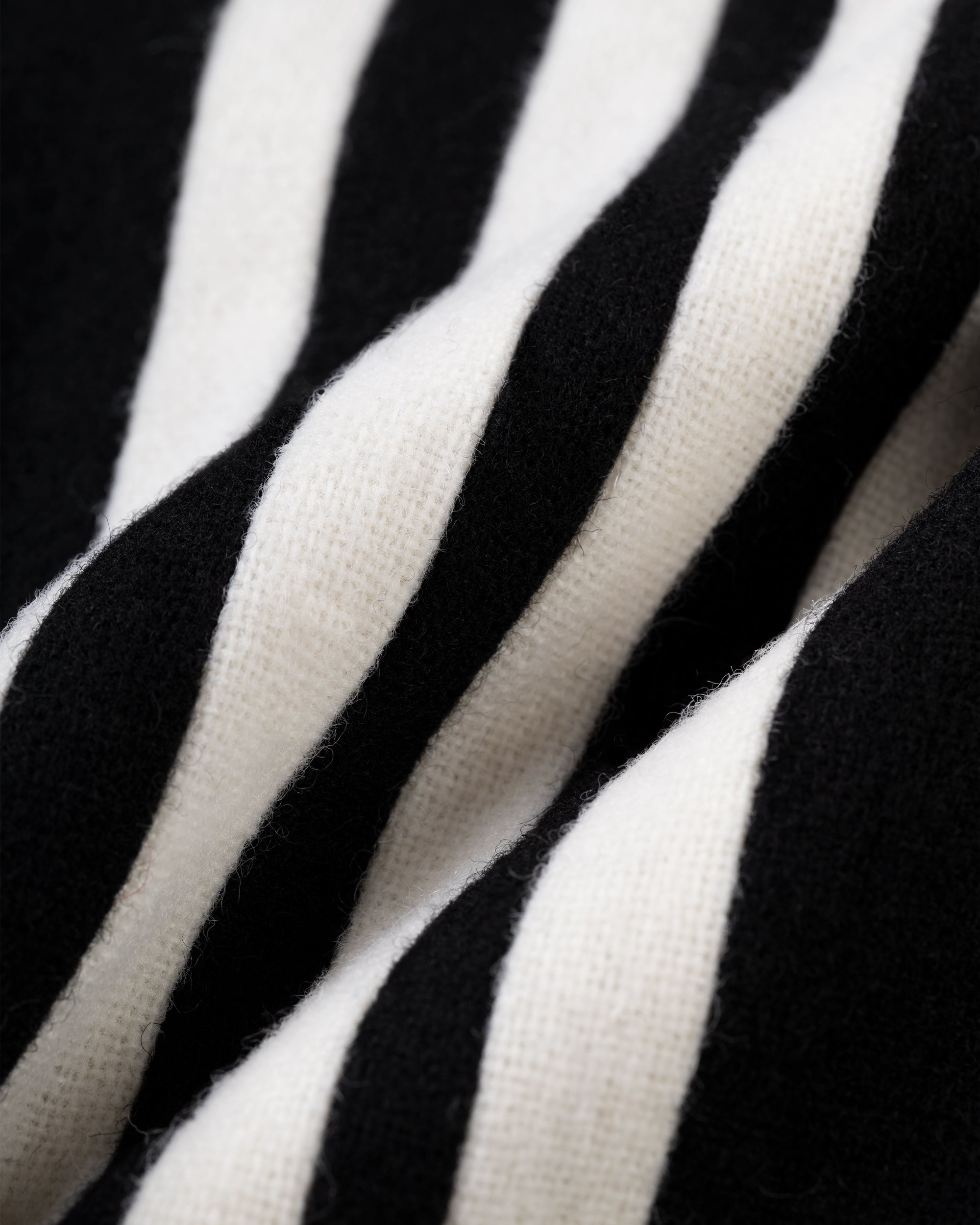 Made-in-England Elizabethan Club Schoolboy Muffler