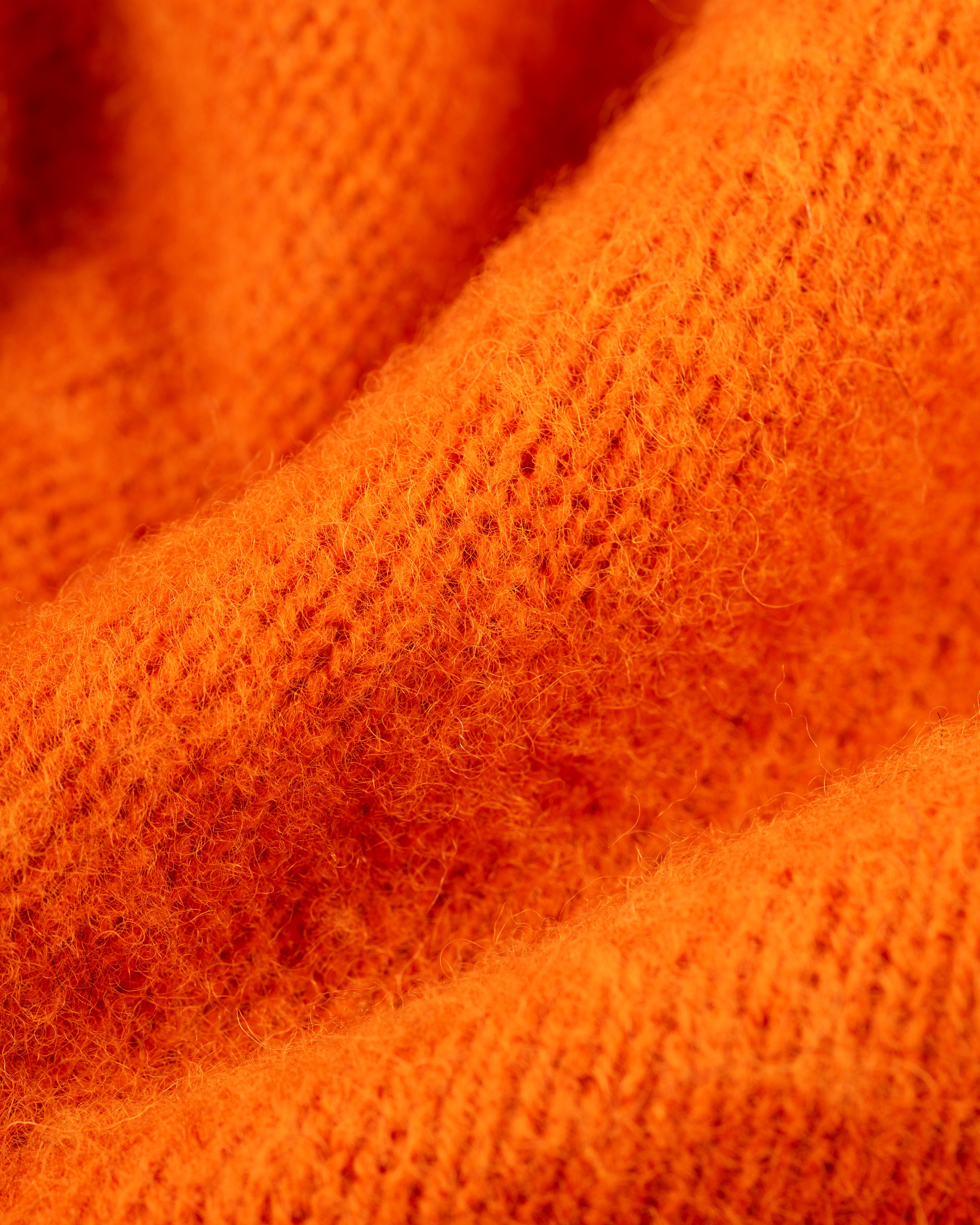 Made-in-Scotland Pumpkin Shaggy Dog Sweater - Classic Fit