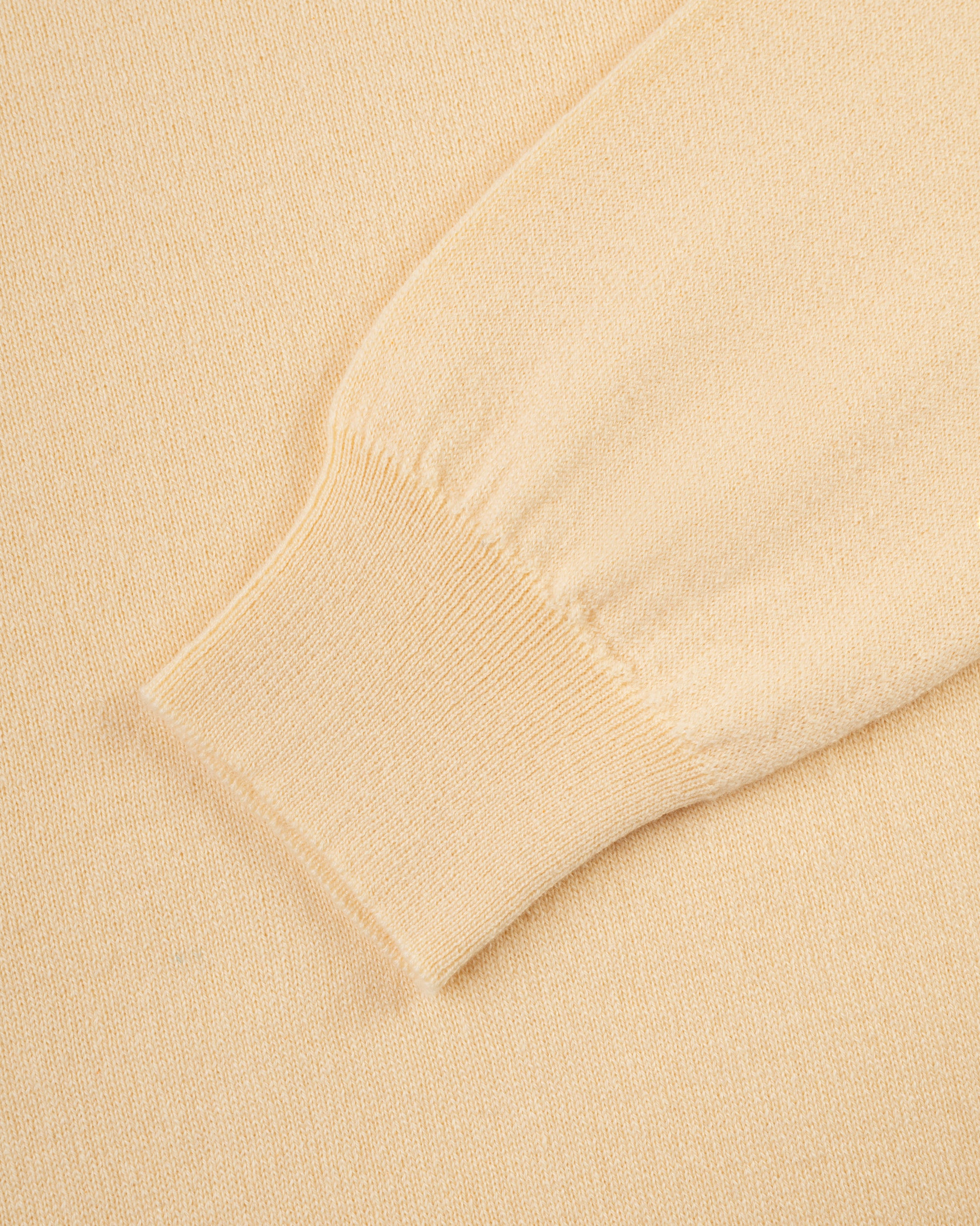 Made-in-Scotland Yellow Cashmere Crewneck Sweater