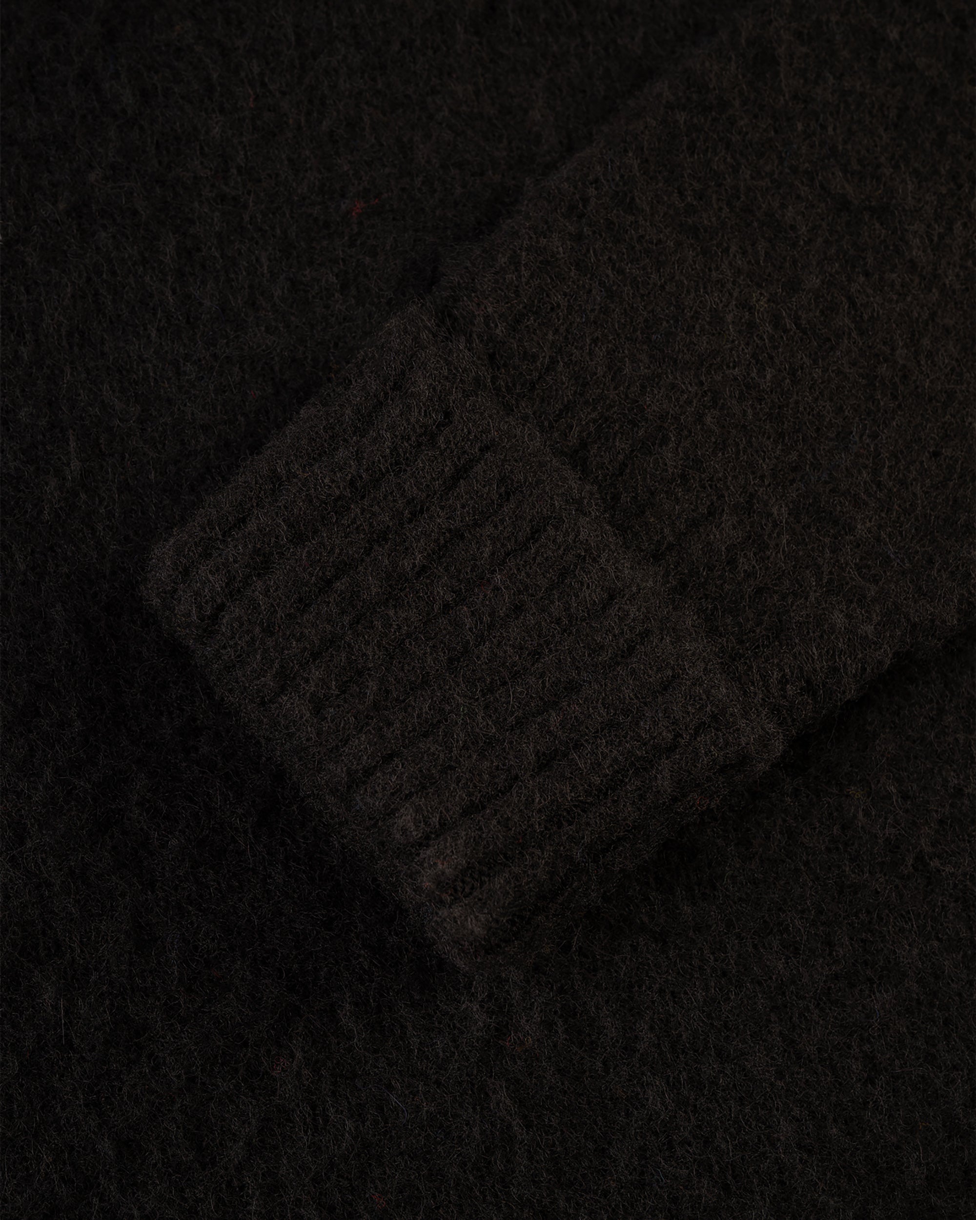 Made-in-Scotland Black Shaggy Dog Sweater - Classic Fit