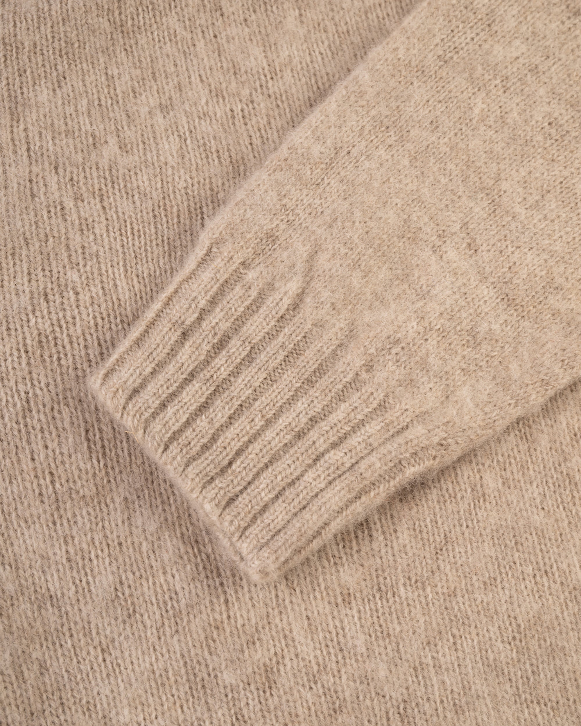 Made-in-Scotland Cream Shaggy Dog Sweater - Trim Fit