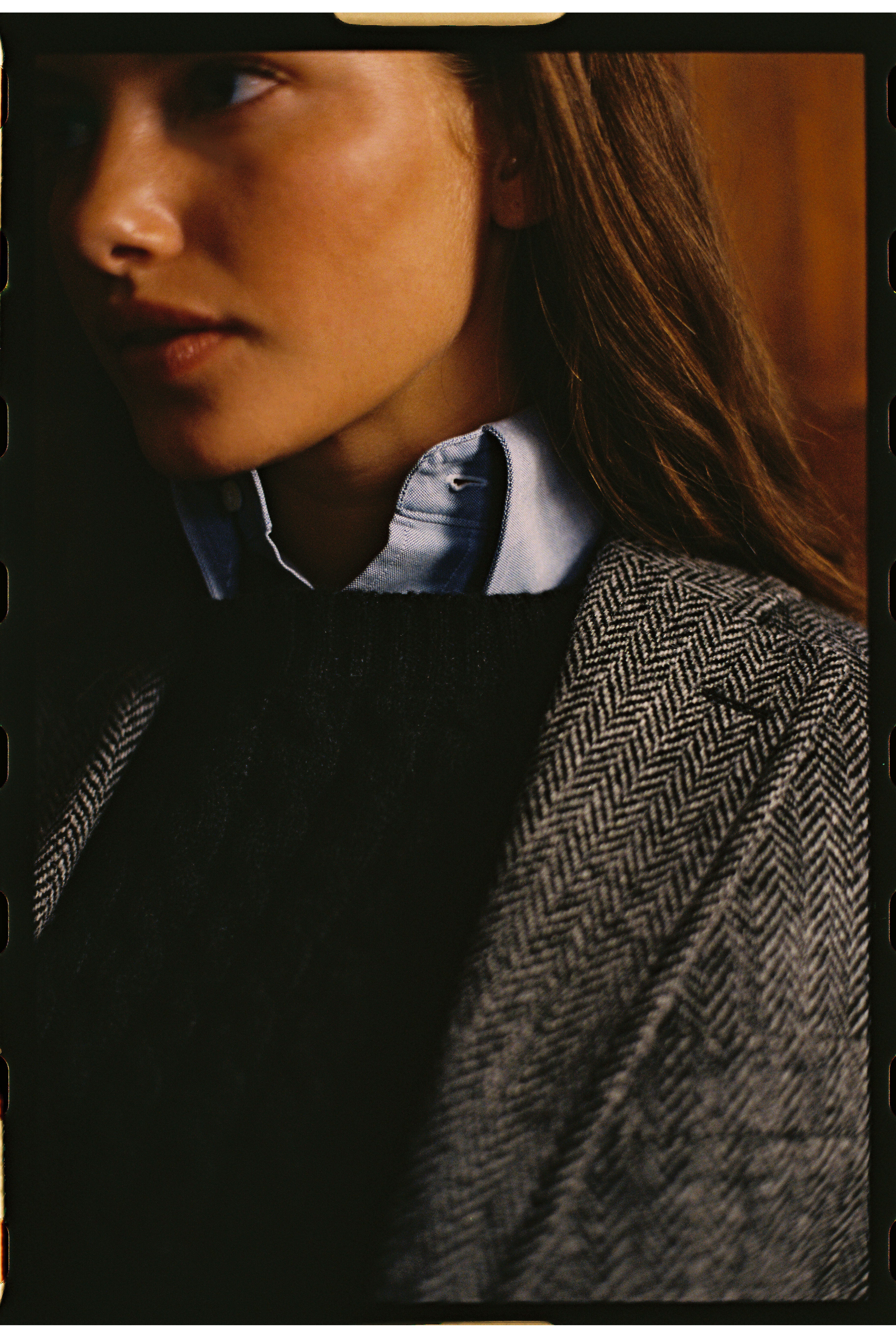 Made-in-Scotland Navy Cable Knit Cashmere Sweater