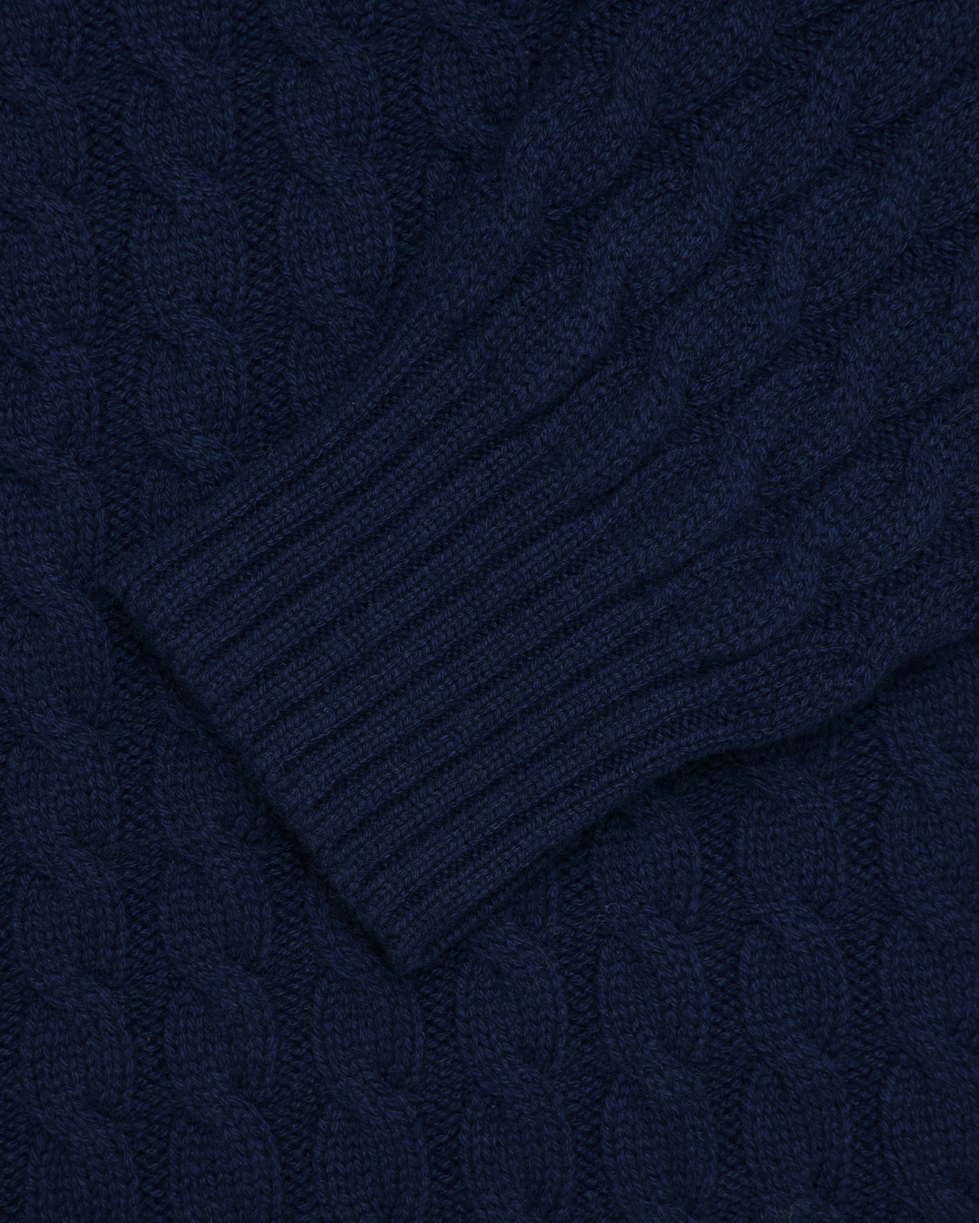 Made-in-Scotland Navy Cable Knit Cashmere Sweater