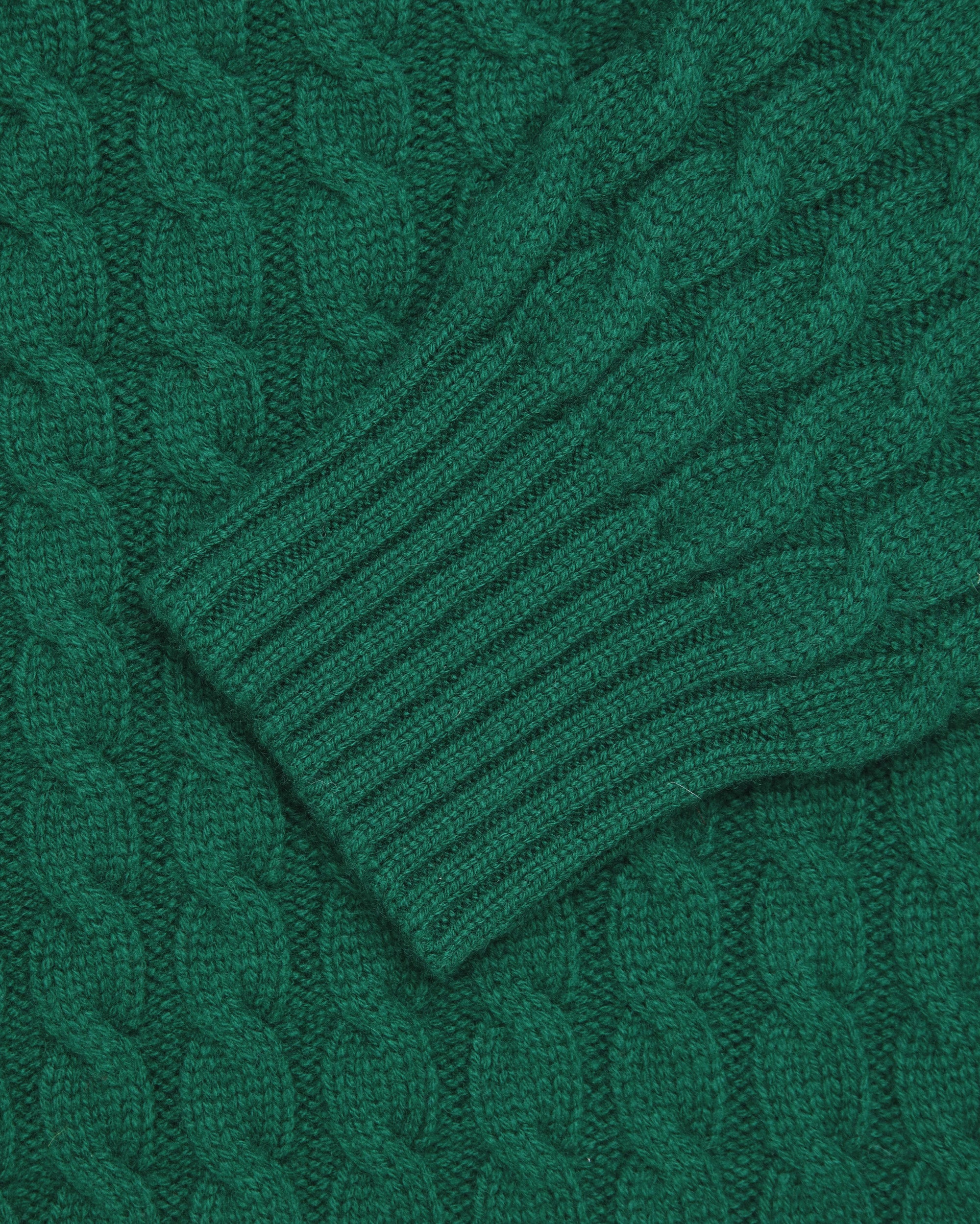 Made-in-Scotland Green Cable Knit Cashmere Sweater