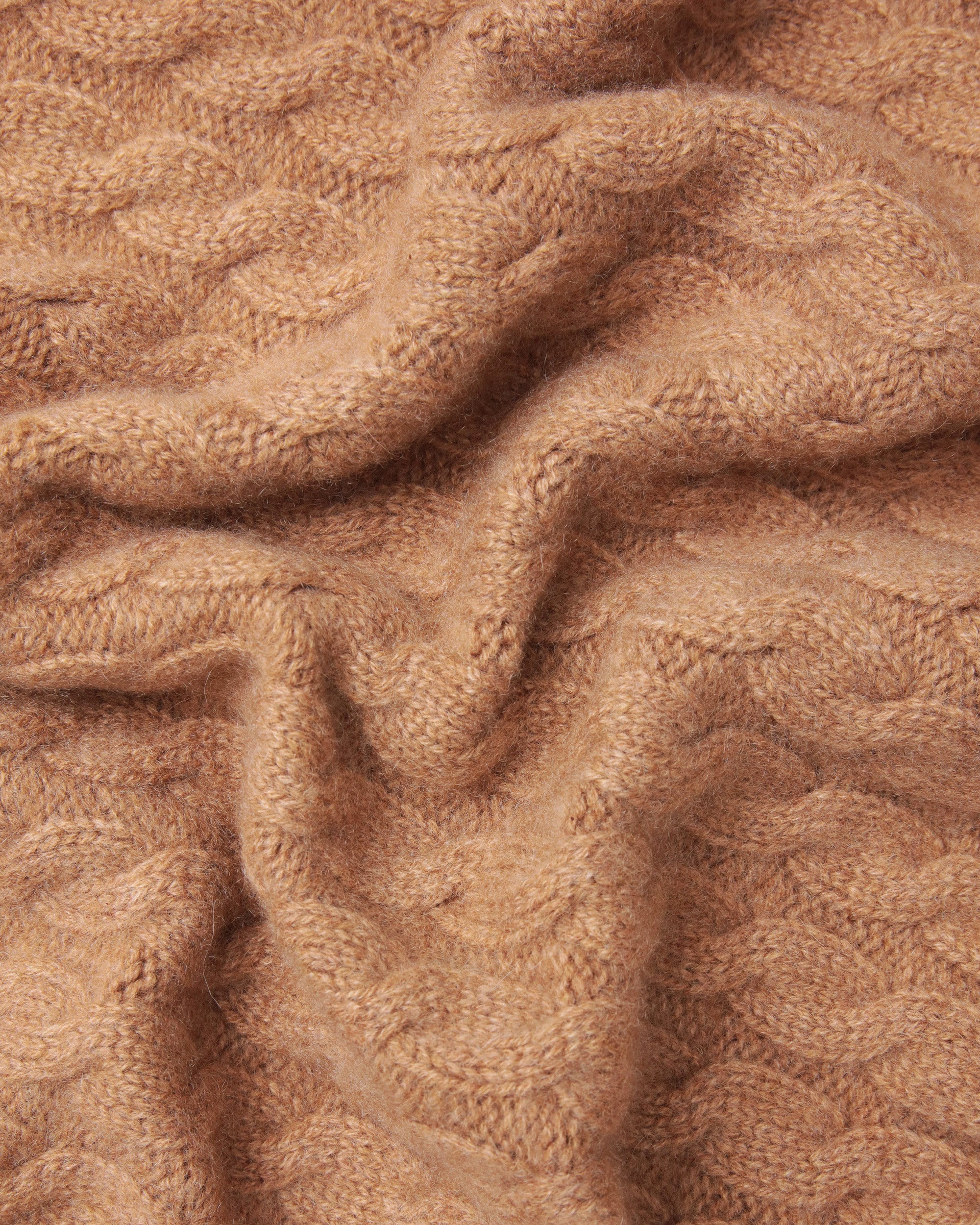 Made-in-Scotland Fawn Cable Knit Cashmere Sweater