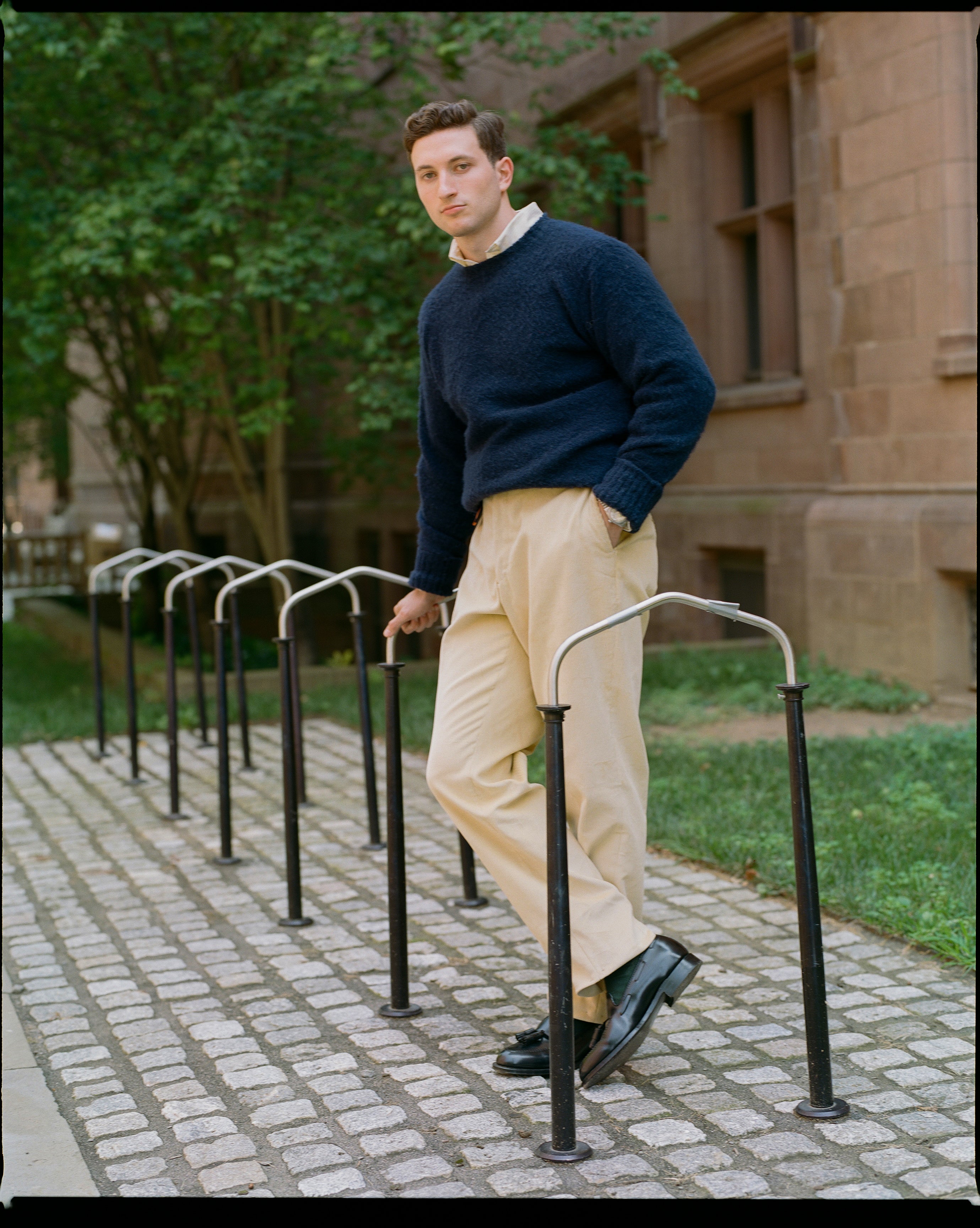 Made-in-Scotland Navy Shaggy Dog Sweater - Classic Fit