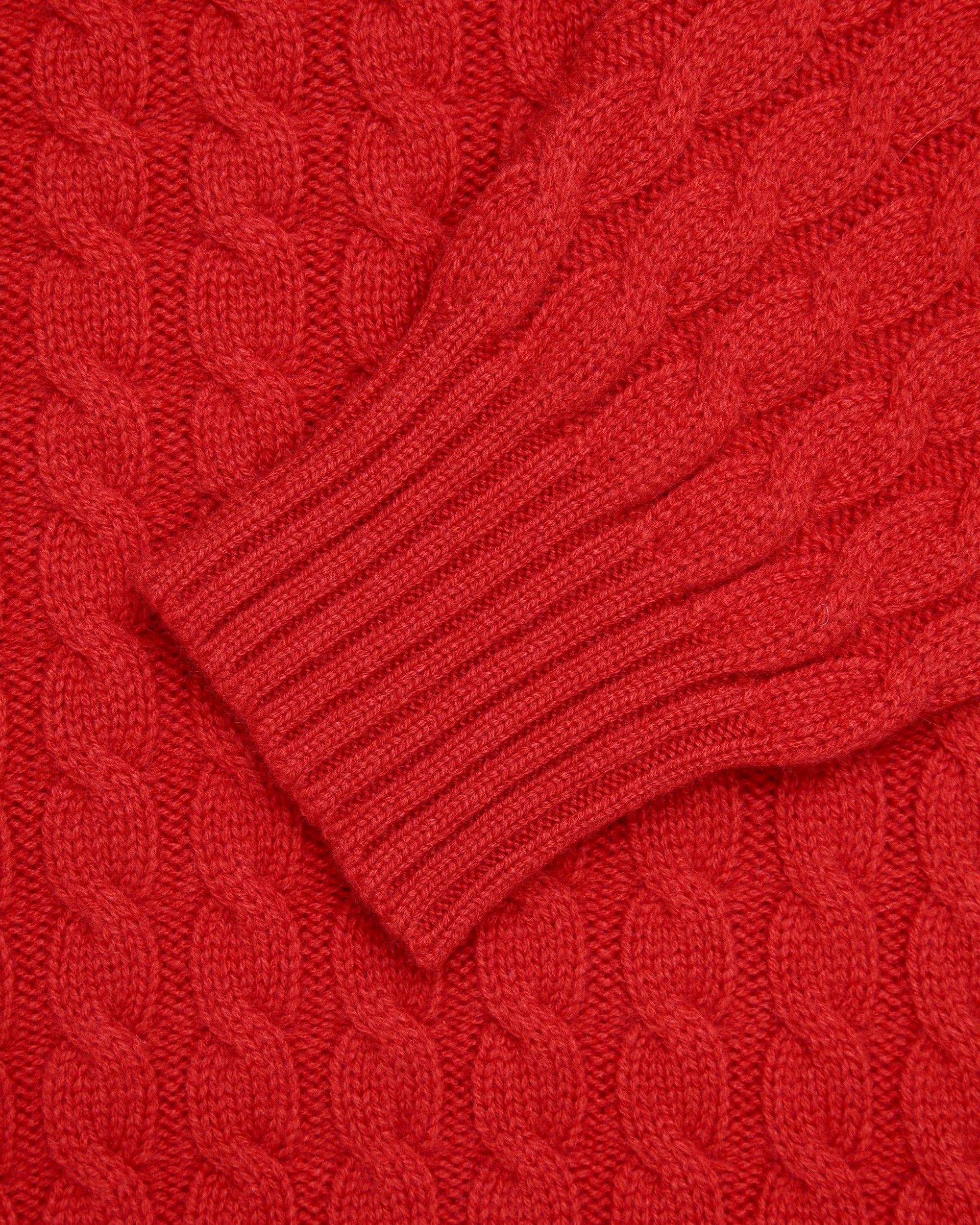 Made-in-Scotland Scarlet Cable Knit Cashmere Sweater