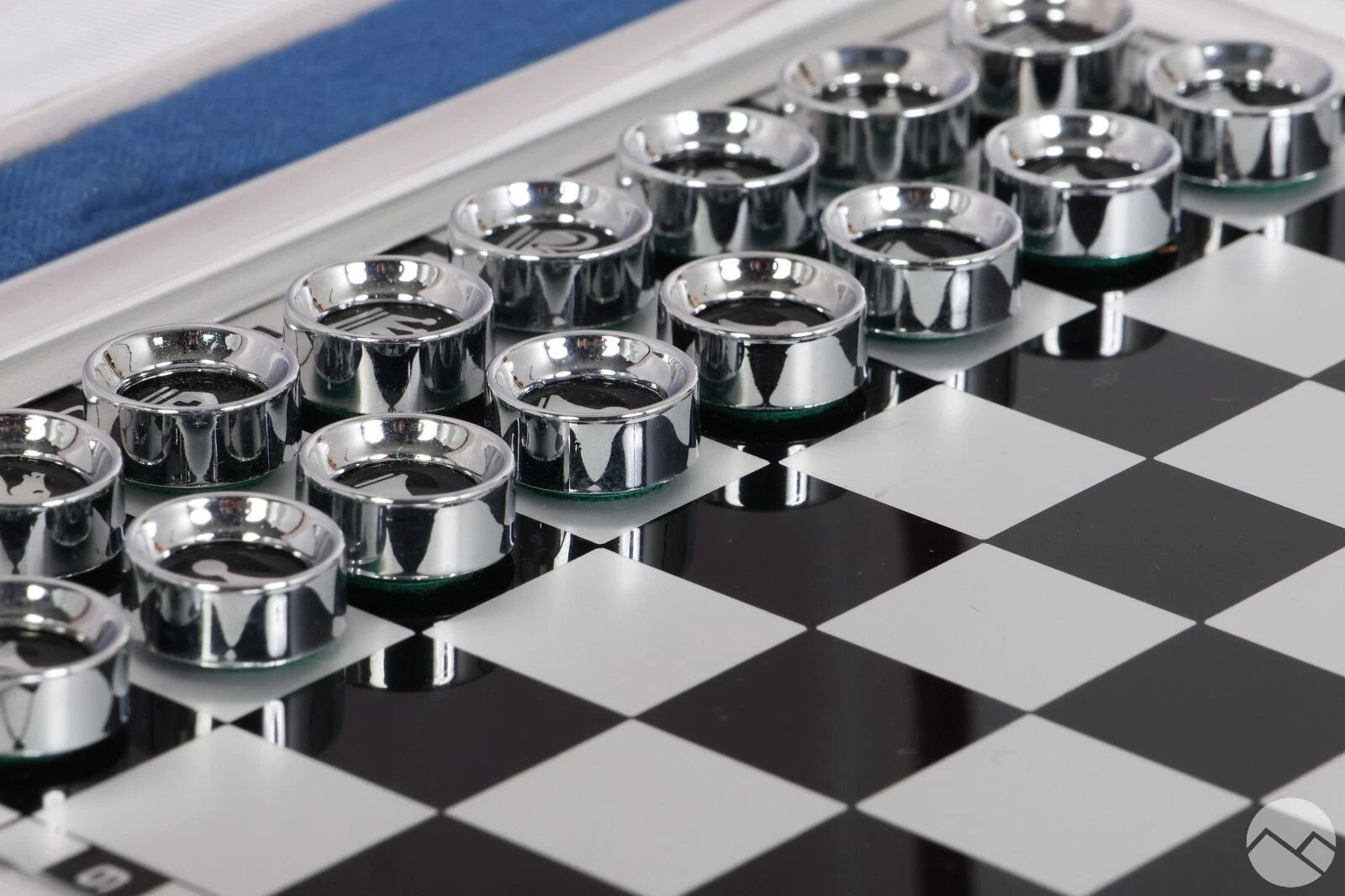 Asprey & Co London Magnetic Chess Set In Case 1980 Trustees Duke Edinburgh Fund