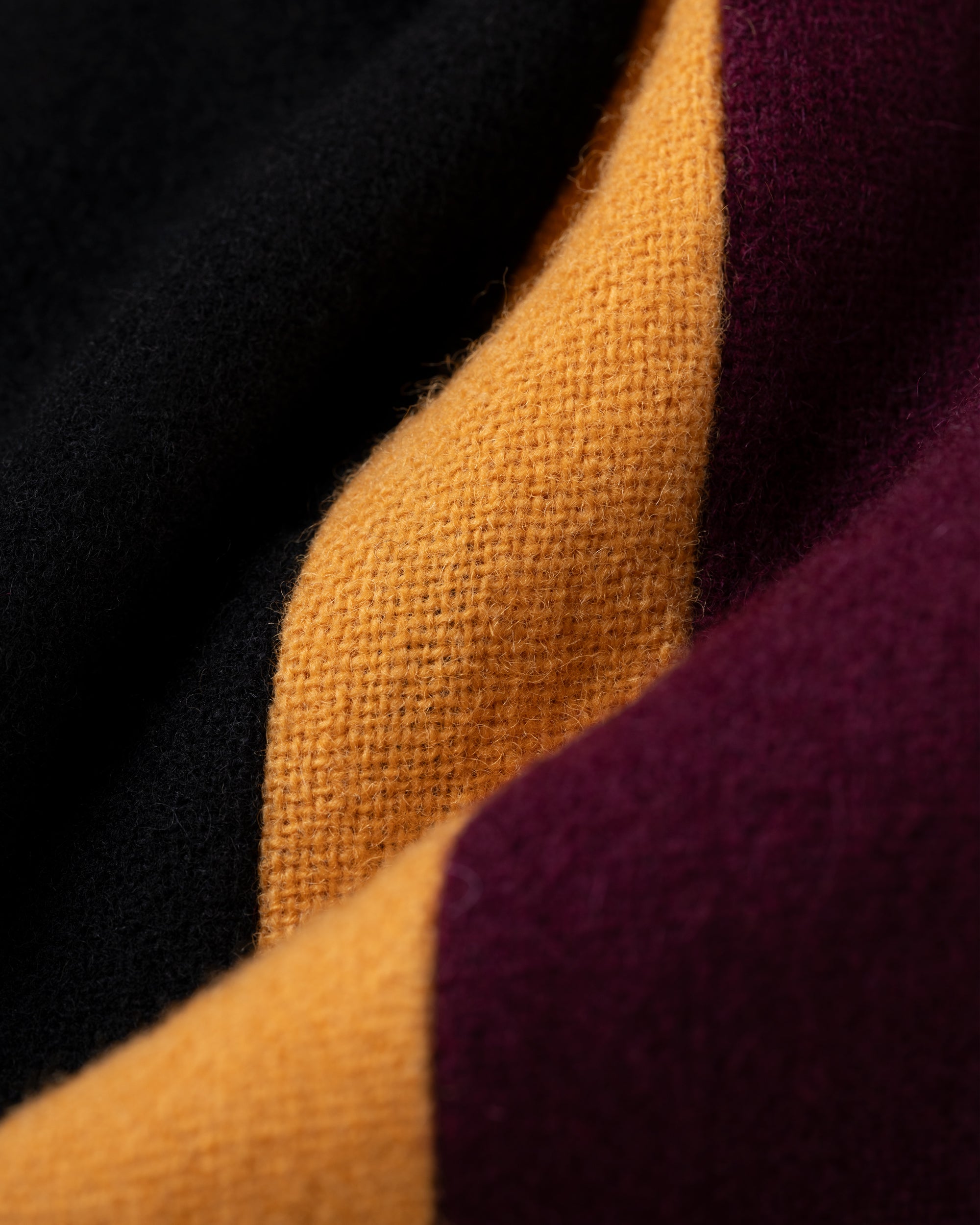 Made-in-England Trumbull College Schoolboy Muffler