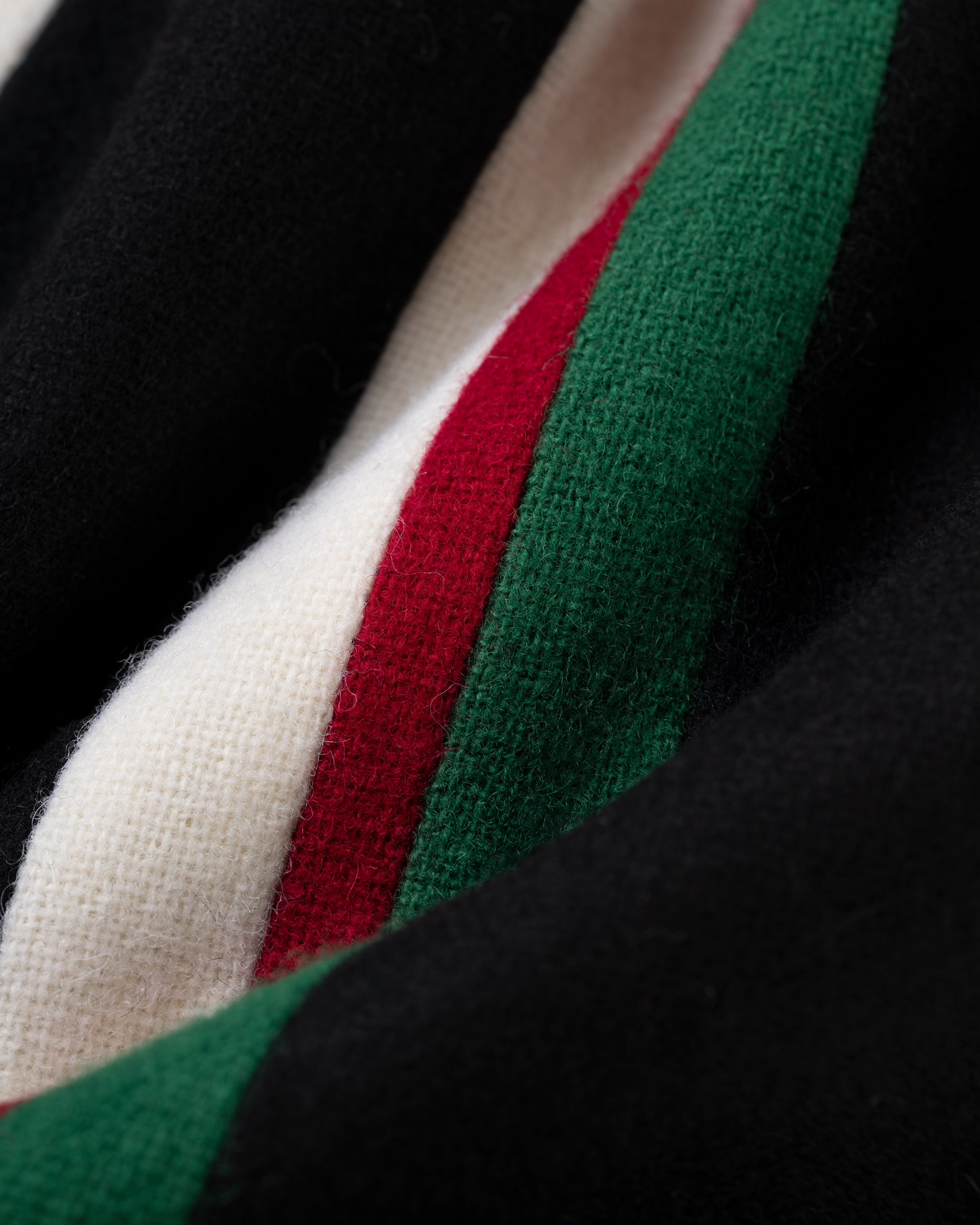 Made-in-England Jonathan Edwards College Schoolboy Muffler