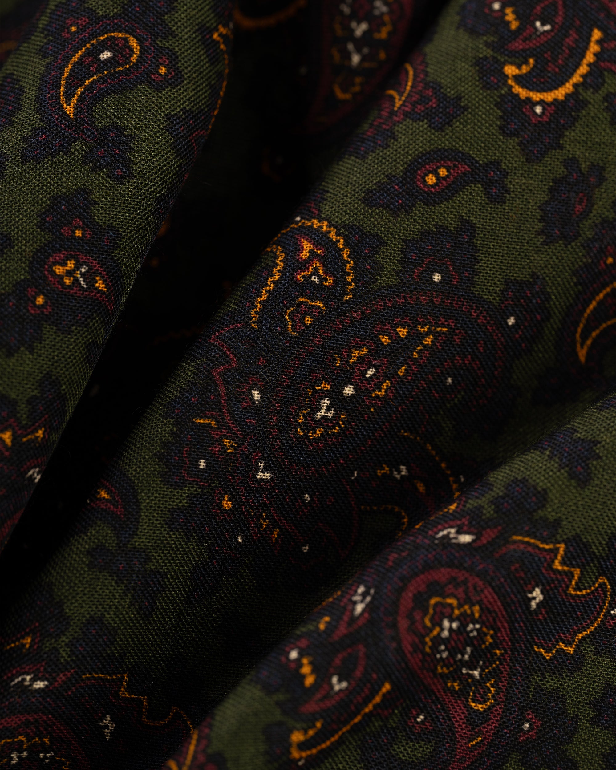 Made-in-England Olive Paisley Wool/Silk Scarf