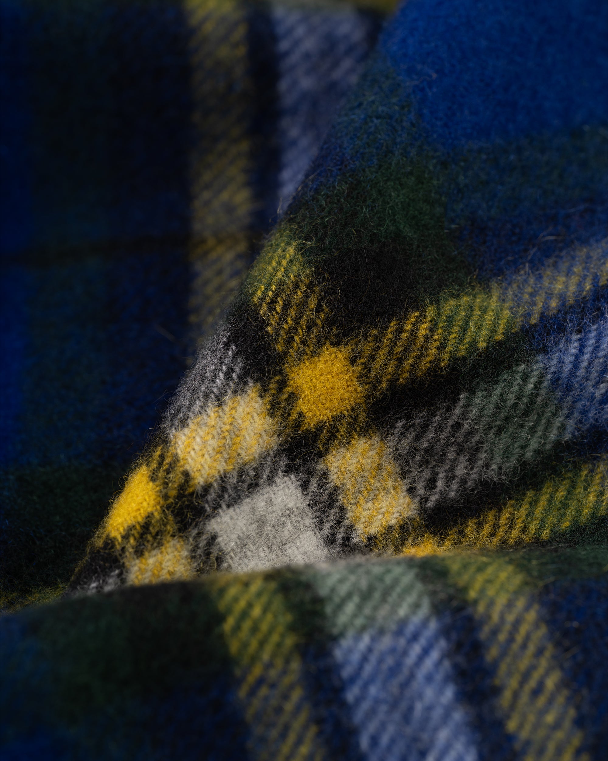 Made-in-England Helmsley Plaid Cashmere Muffler