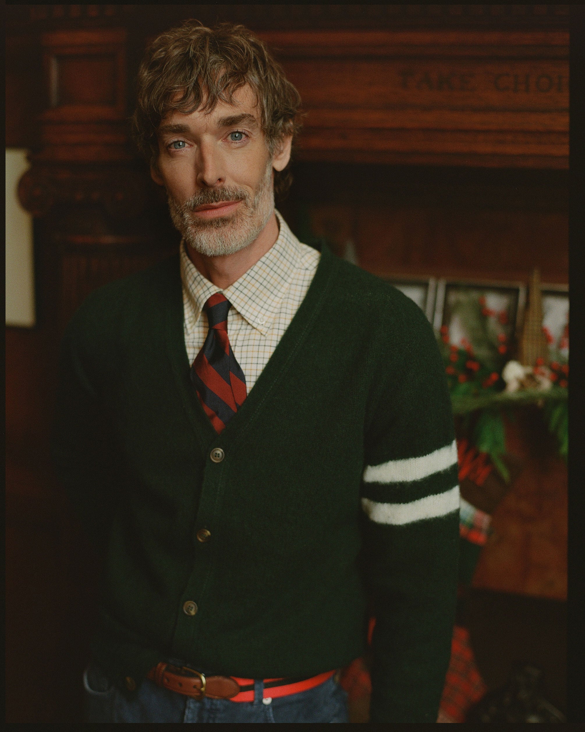 Made-in-Scotland Hanover Green Shaggy Dog University Cardigan