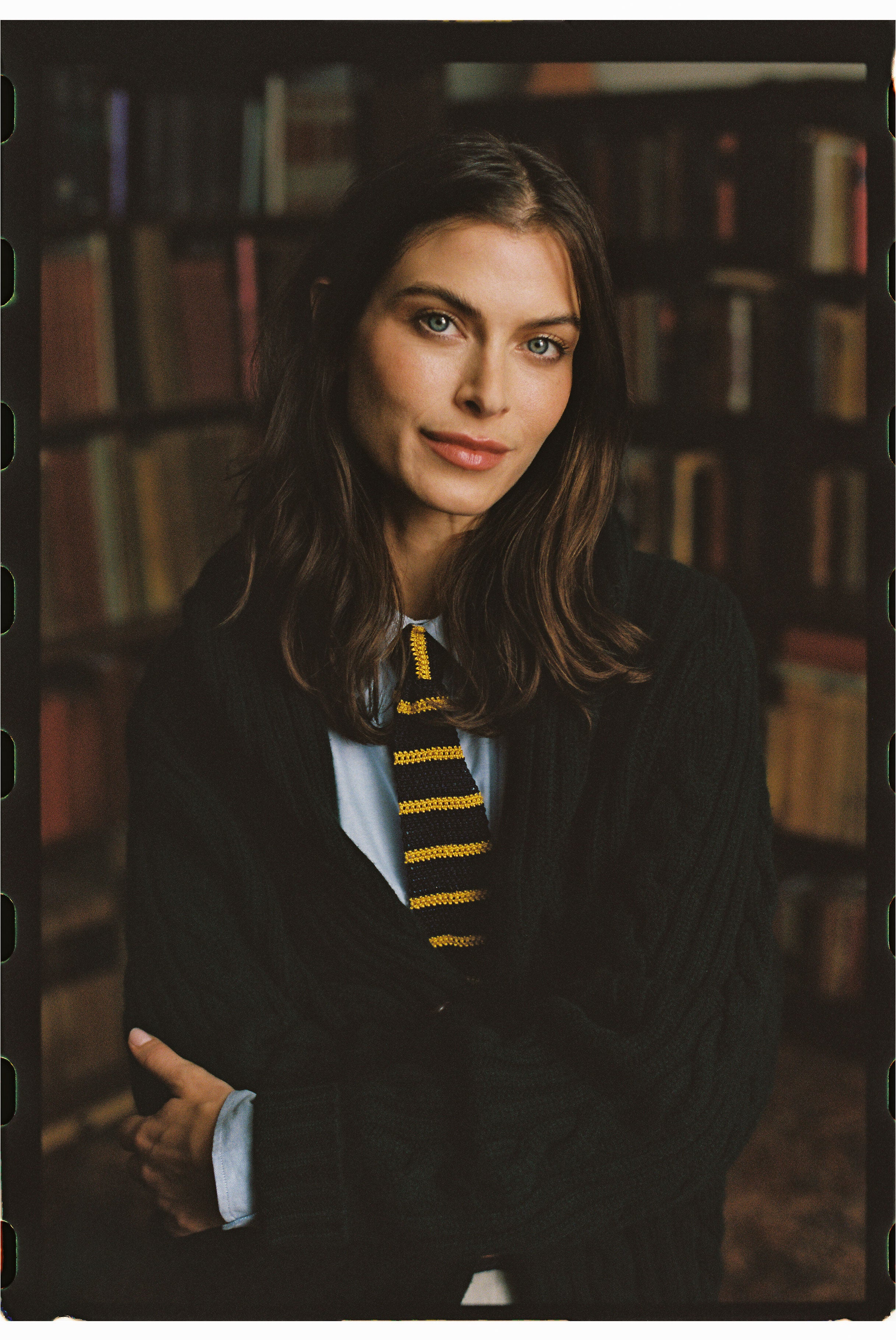 ネイビーラムウールケーブルカーディガン