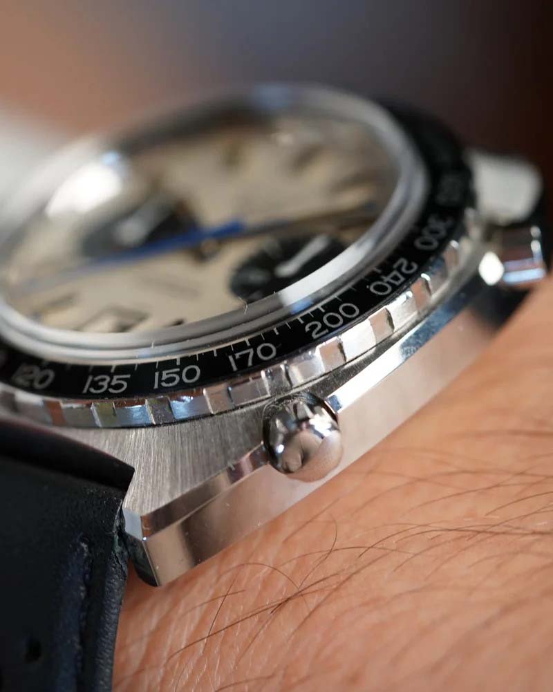 Heuer Autavia 1163T “Siffert” 4th Execution w/ Jo Siffert Card