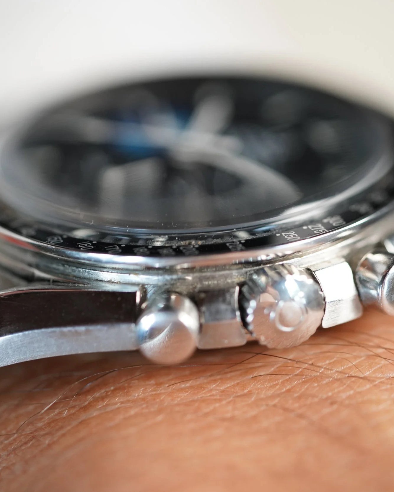 OMEGA Speedmaster Professional “Snoopy” Limited Edition Full Set