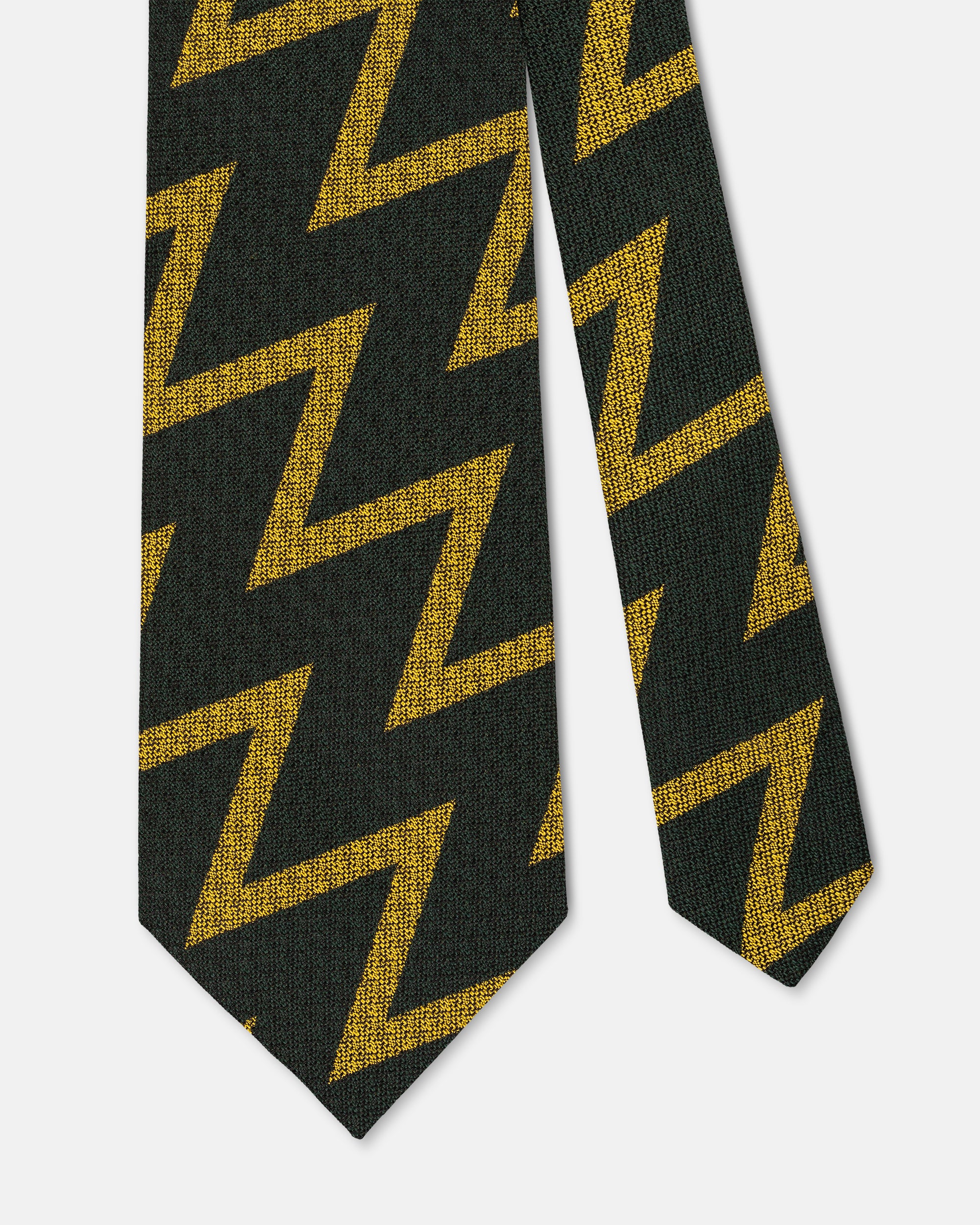 Made-in-USA Zig Zag Non-Crease Silk Tie