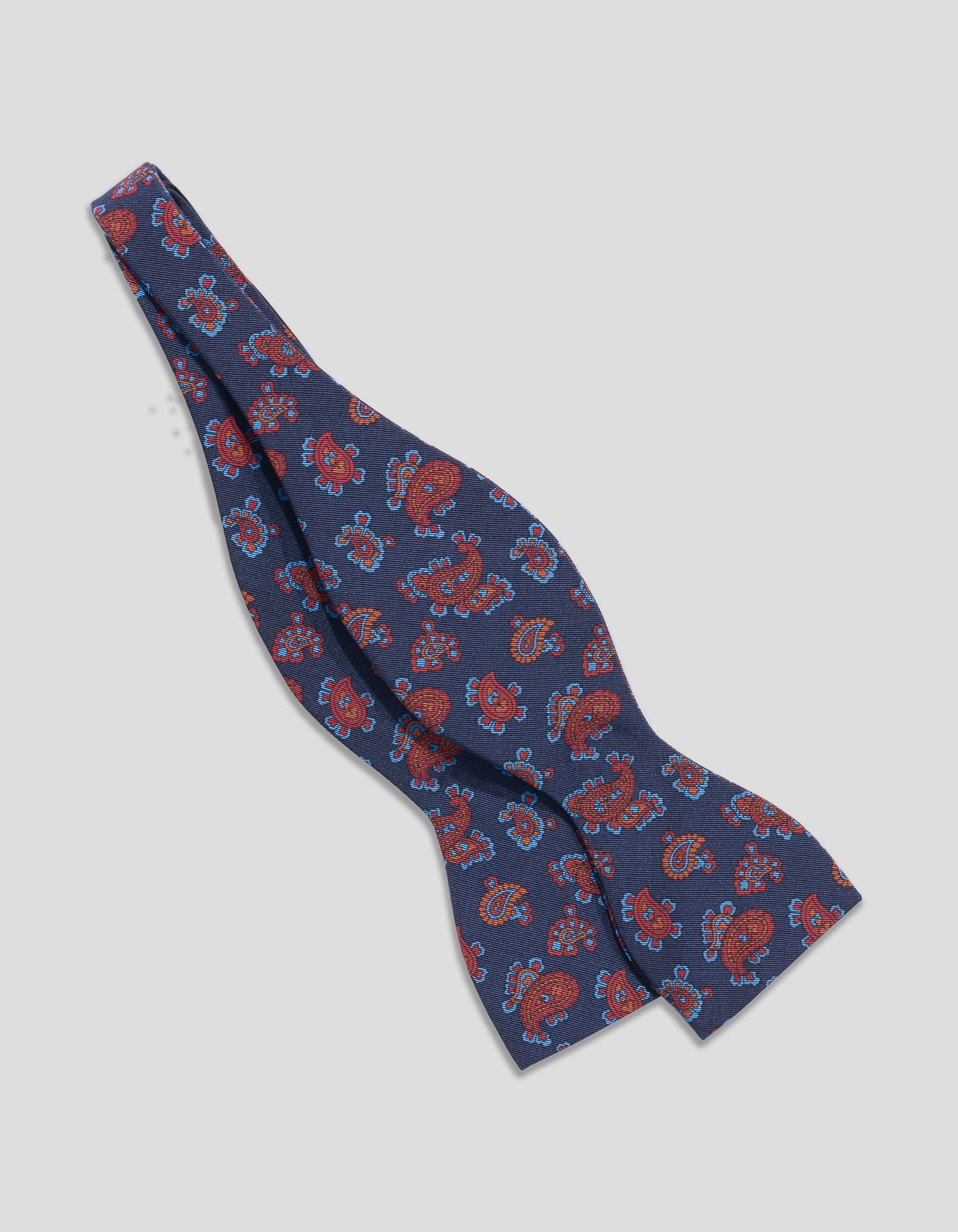 IRISH POPLIN PAISLEY BOW TIE - NAVY/RED