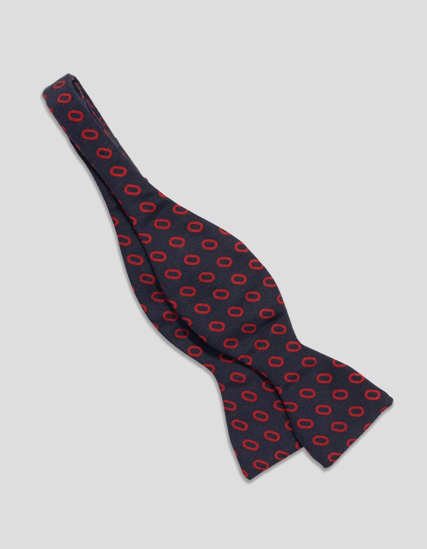 IRISH POPLIN PINE BOW TIE - BLACK/RED