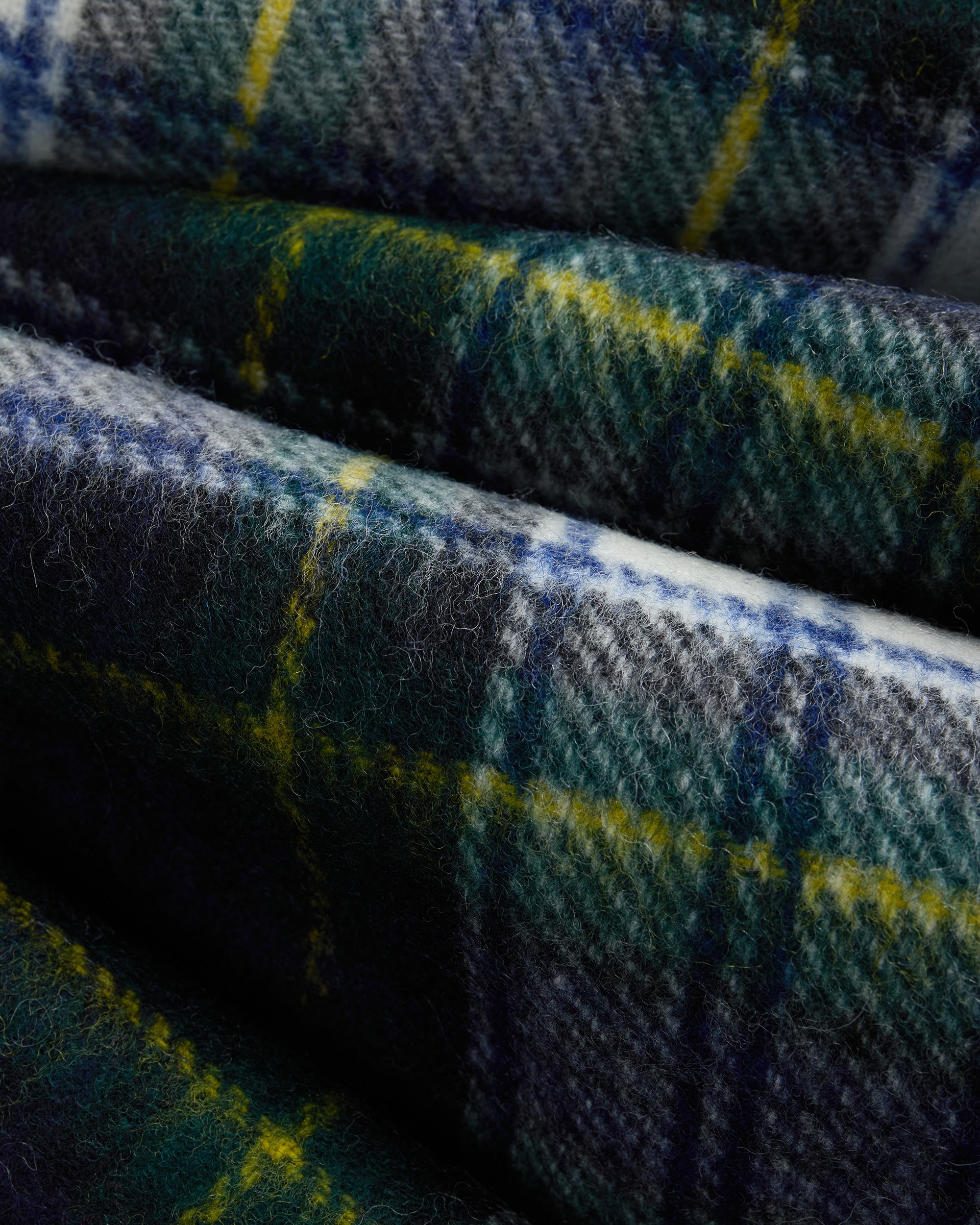 Made-in-England Dress Gordon Tartan Merino Wool Scarf