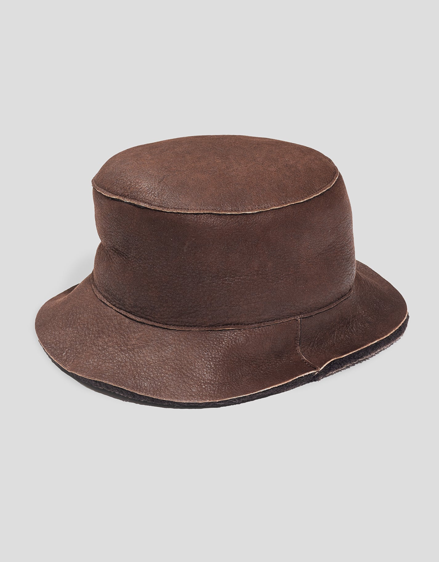 SHEARLING HAT - BROWN